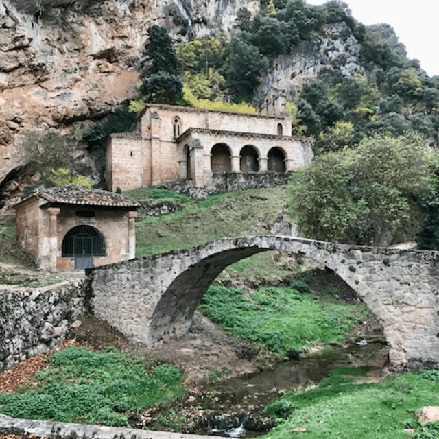 Tobera
